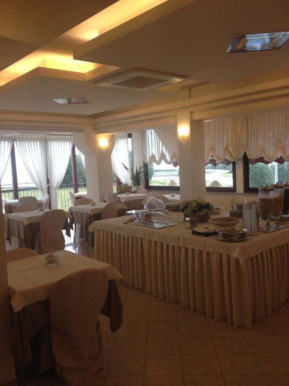 Hotel Cristallo ファーノ エクステリア 写真